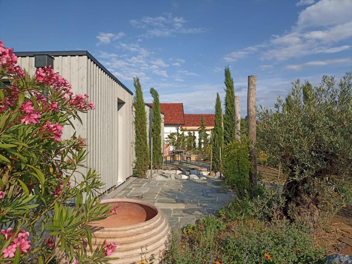 Schiltern bei Langenlois Kittenberger Chalets Am Gartensee מראה חיצוני תמונה